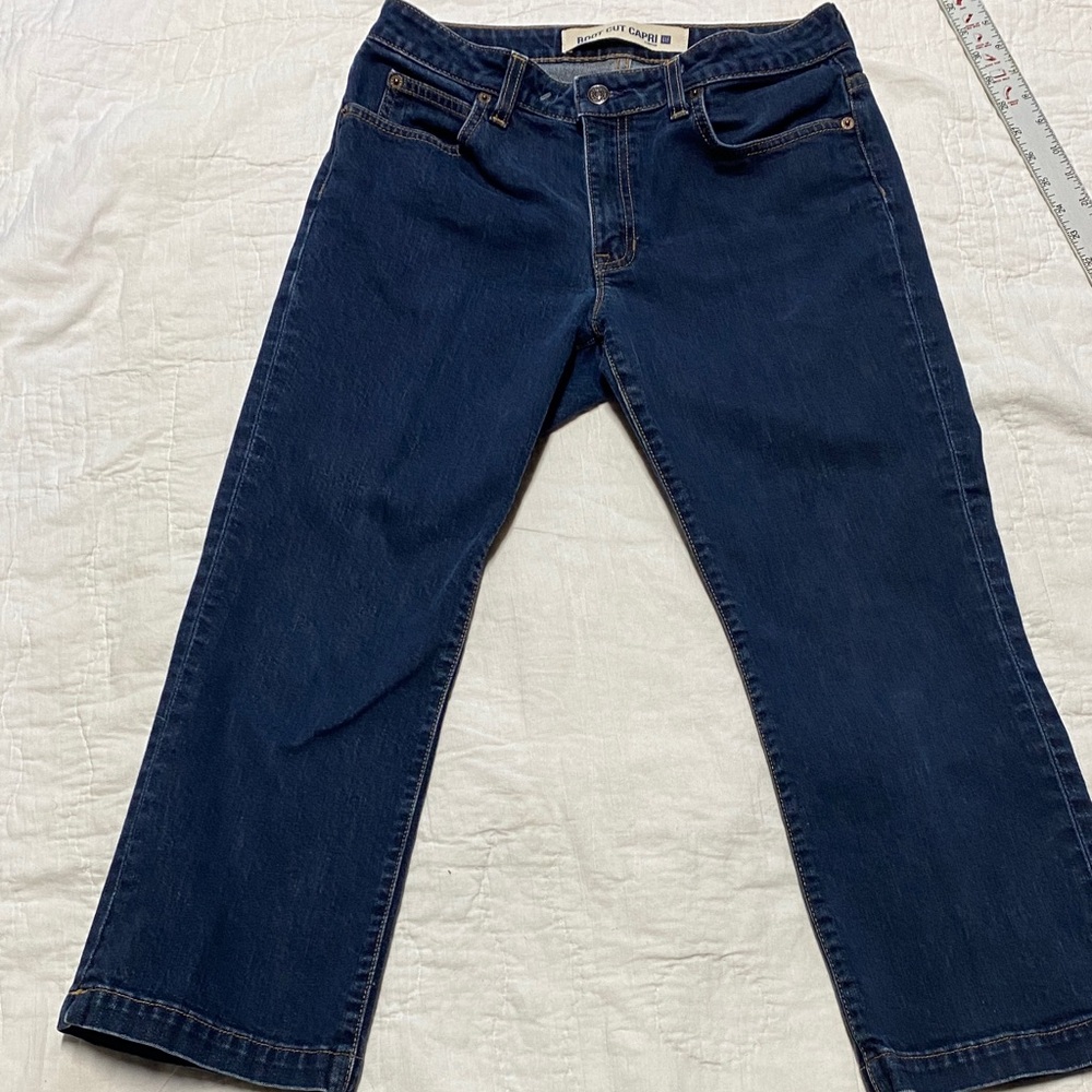GAP Women's Dark Blue Capri boot cut